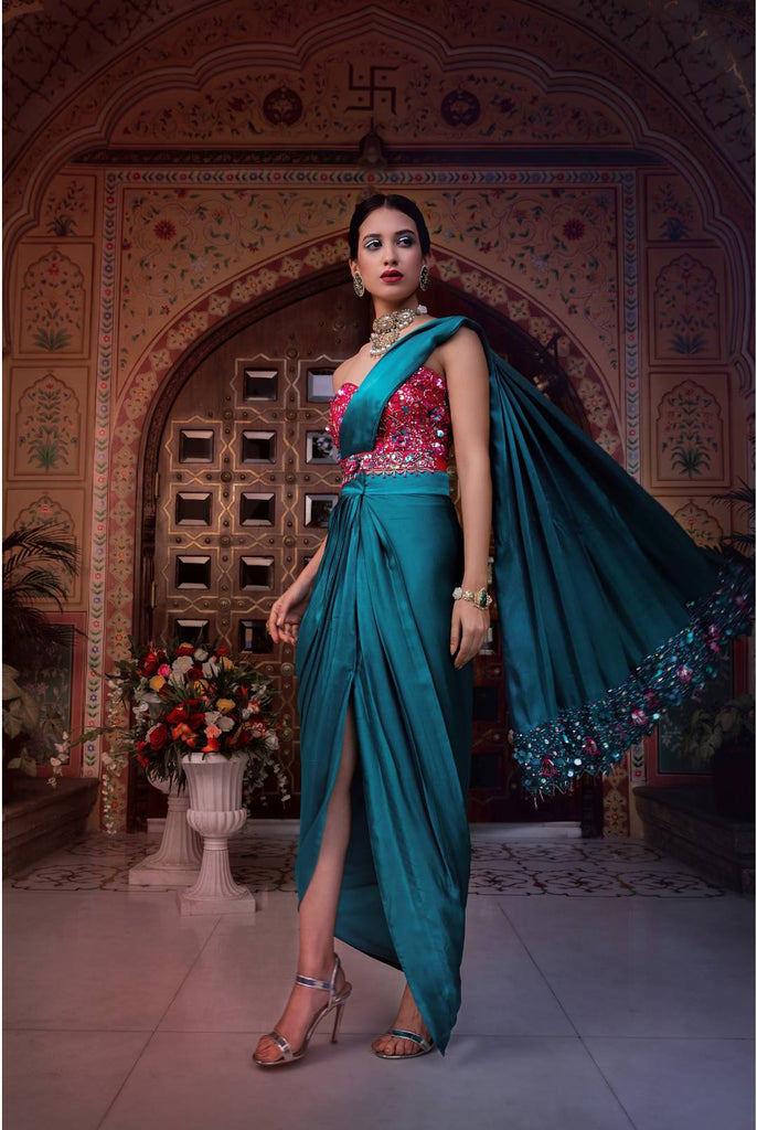 CRYSTAL TEAL FRONT SLIT SAREE WITH BLOUSE